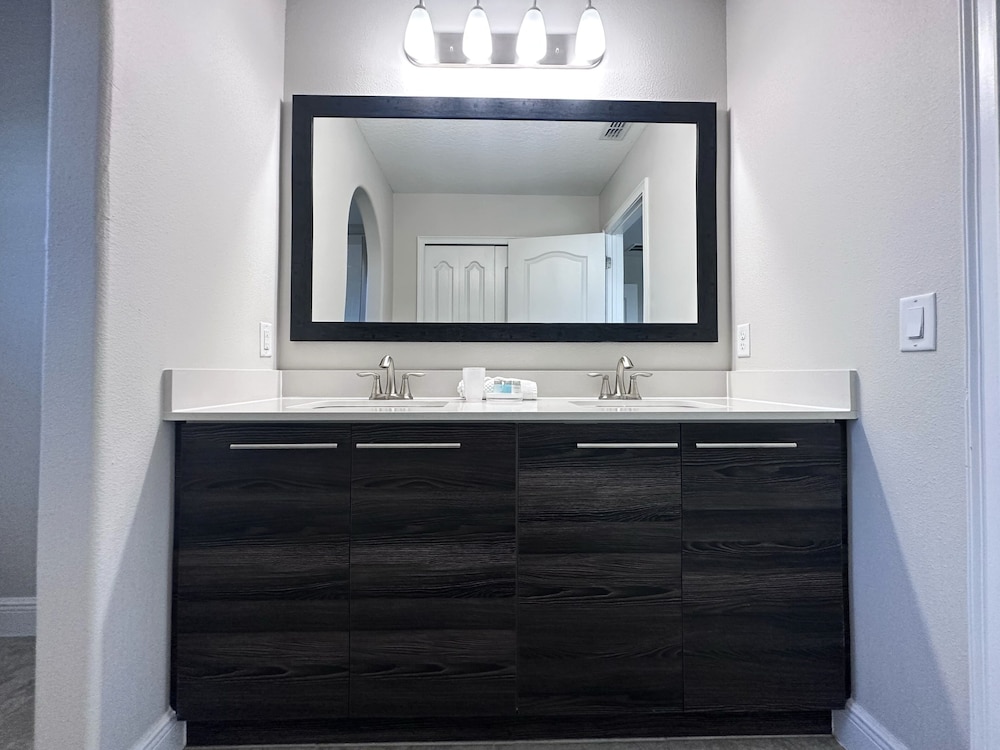 Balmoral Resort 210bp 4 Bedroom Home by RedAwning - photo 33