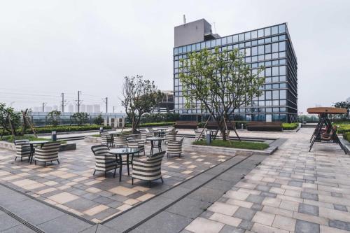 Atour Hotel Suzhou North High Speed Railway Station — 4-Star Luxury Hotel in Suzhou, People's Republic of China