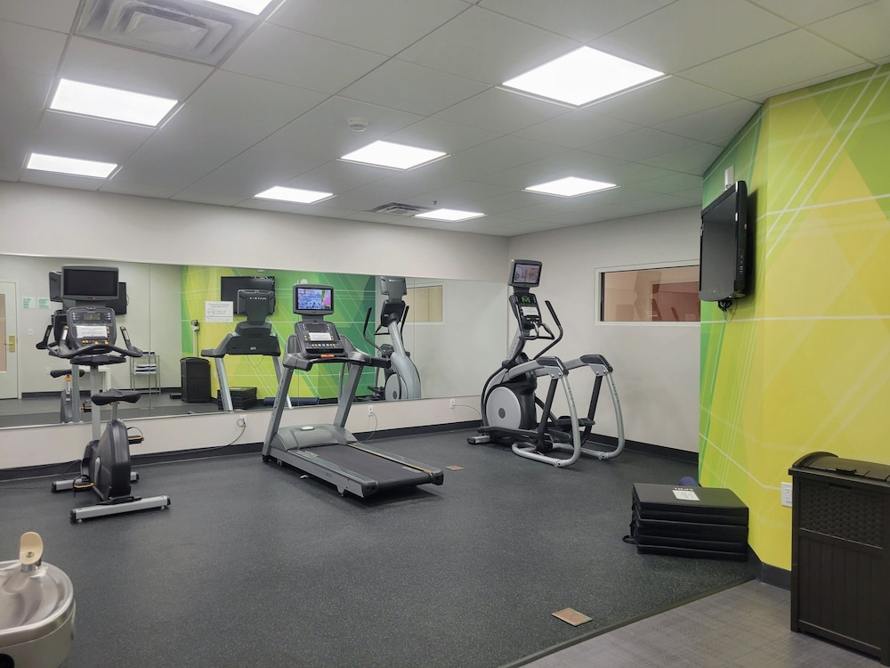 Holiday Inn & Suites Ann Arbor Univ Michigan Area by IHG - photo 34