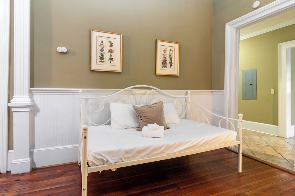 Goldfinch Mansion Historic Luxury on the Park - photo 22
