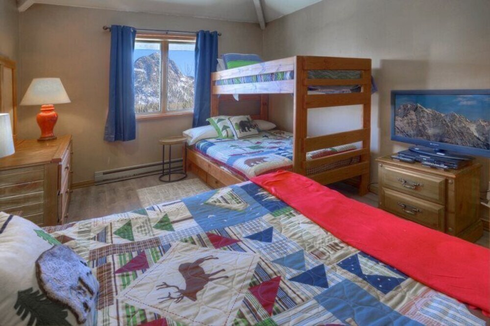 Cascade Village 329 - photo 2
