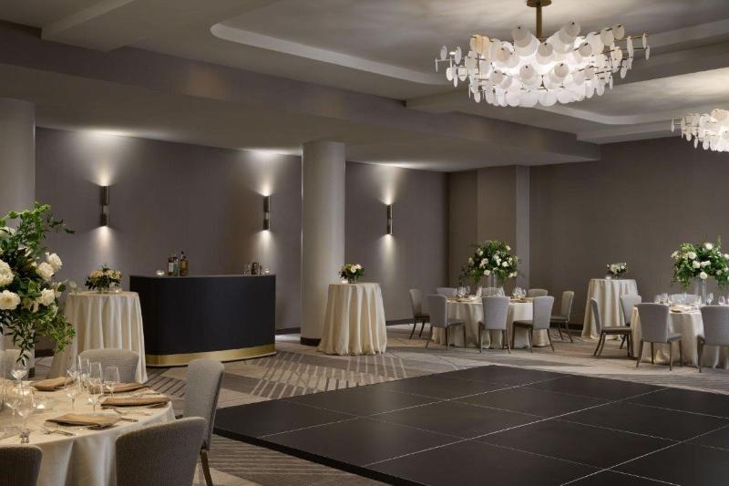 InterContinental Hotels Indianapolis an IHG Hotel - photo 75