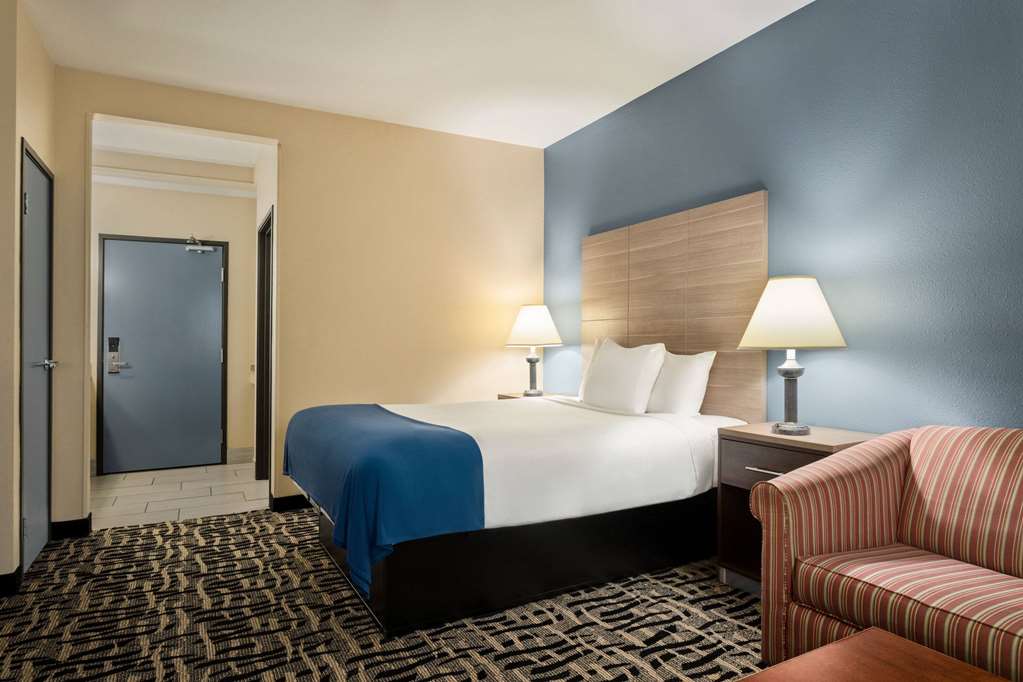 Baymont by Wyndham Ft. Leonard Saint Robert - photo 13