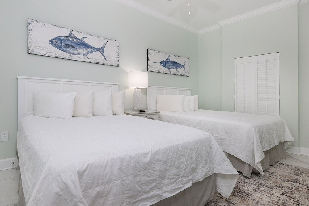 Phoenix Gulf Tower 1604 4 Bedroom Condo - photo 4