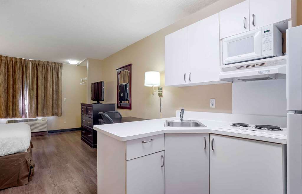 Extended Stay America Suites Pensacola University Mall - photo 9