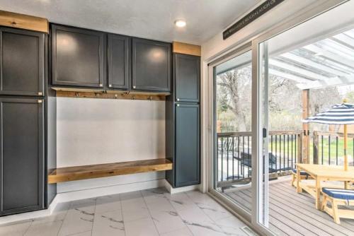 Sleek Great Falls Retreat - photo 26