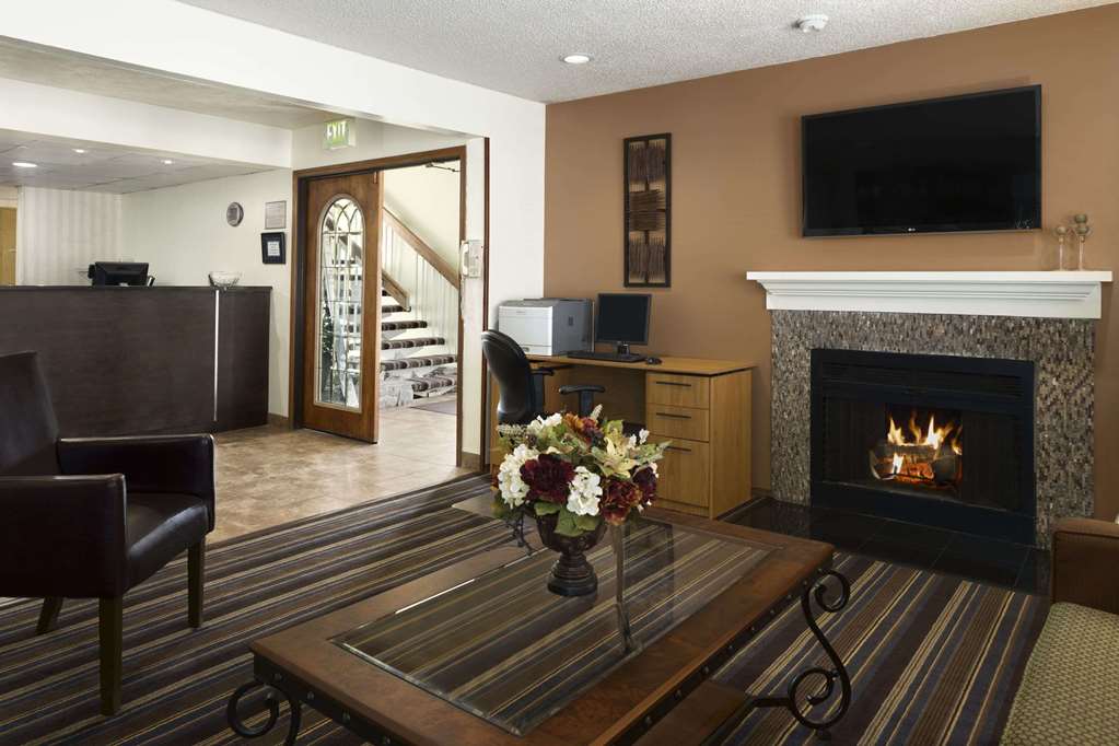 Hawthorn Suites by Wyndham Fort Wayne - photo 3