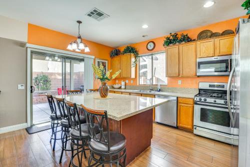 Stay and Play in Las Vegas Spacious Home for Groups