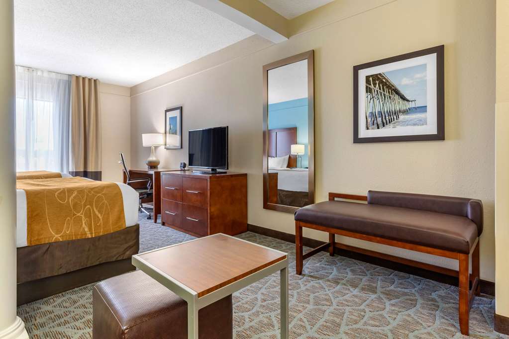 Comfort Suites Southport Oak Island - photo 10