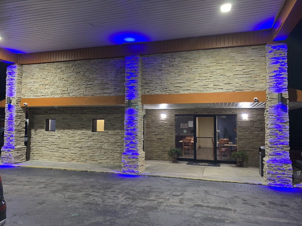 Days Inn by Wyndham Aiken Interstate Hwy 20 - photo 4