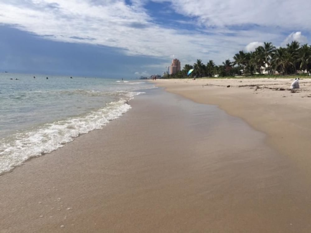 Salty Bungalow Casa Carmela Fort Lauderdale — 4-Star Luxury Hotel in Fort Lauderdale, United States