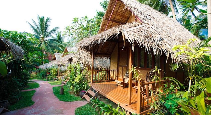 Baan Panburi Village in Ko Pha Ngan, Thailand