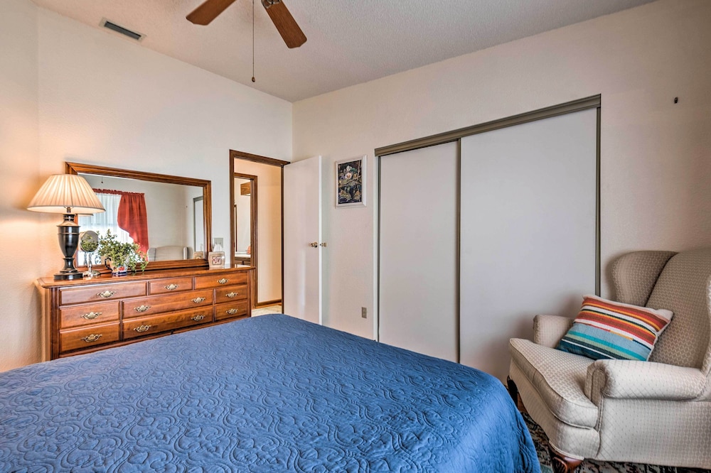 Lovely Lady Lake Home with Resort Amenities and Lanai - photo 6