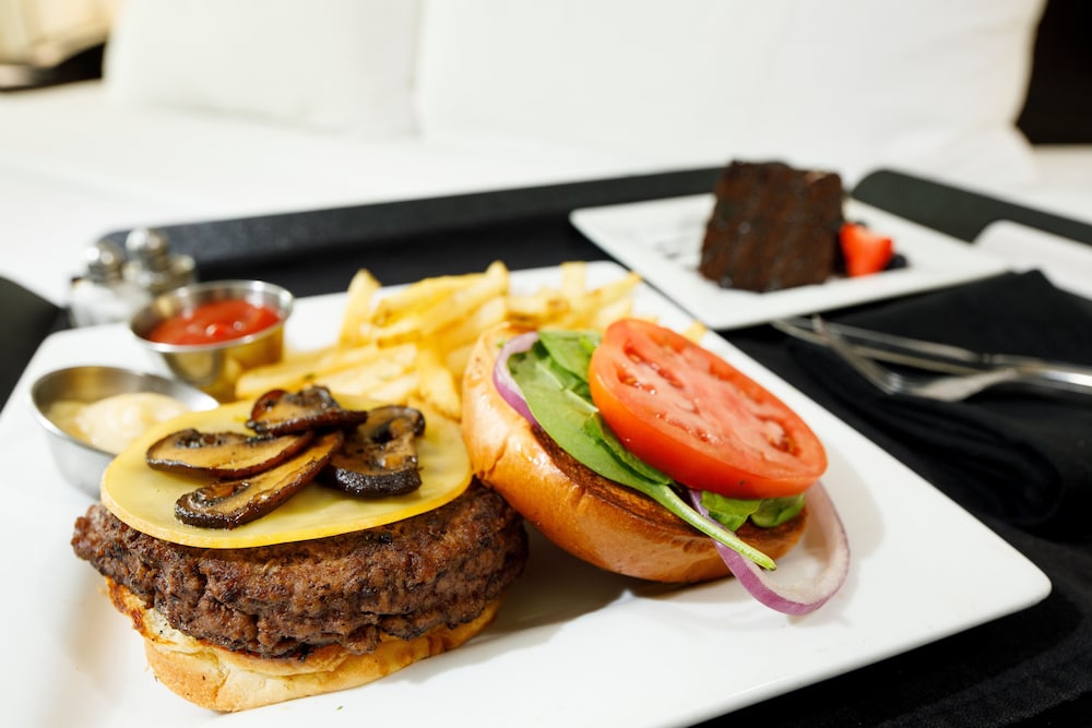 Crowne Plaza Memphis Downtown by IHG - photo 34
