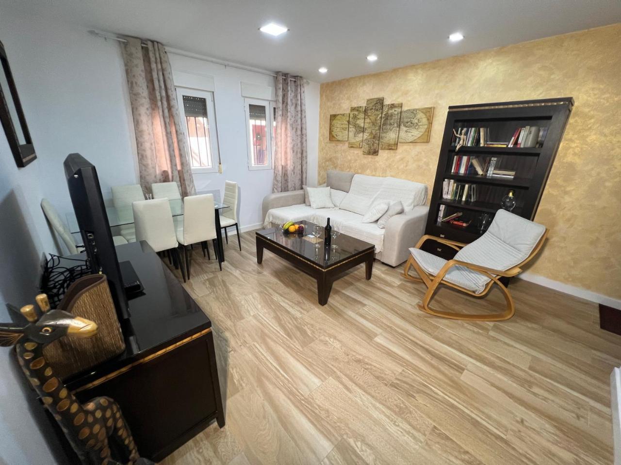 Camaretas Sweet Dreams Acogedor Piso Junto Al Mar — 4-Star Luxury Hotel in Malaga, Spain