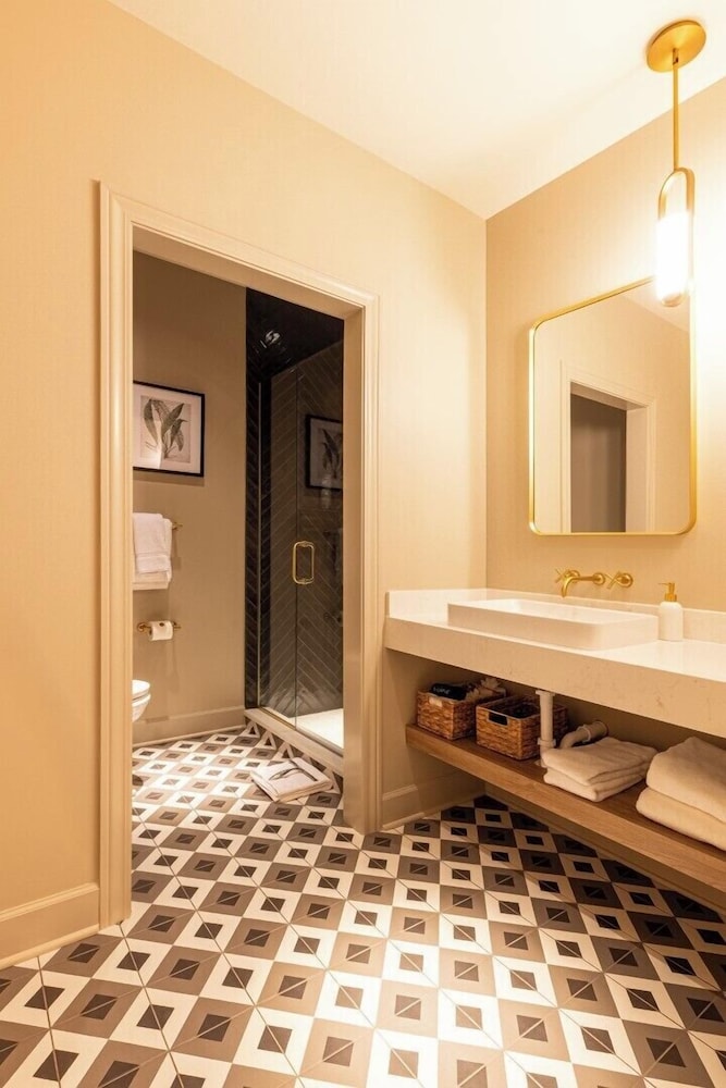 Sinclair Suites - photo 13