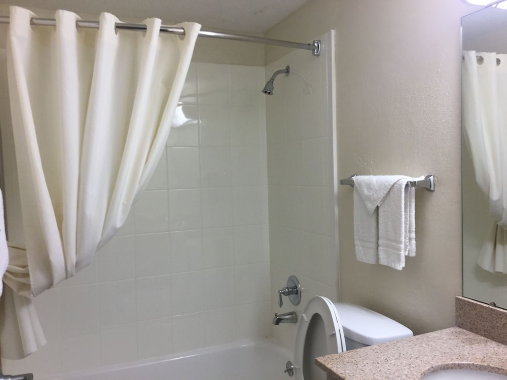 Americas Best Value Inn Jefferson City - photo 38