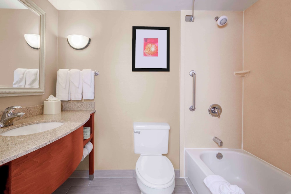 Hilton Garden Inn Independence - photo 28
