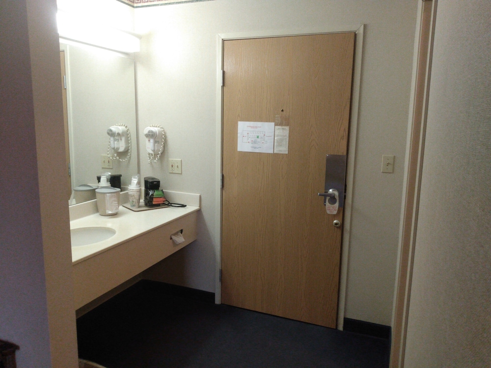 Dawson Inn - photo 12