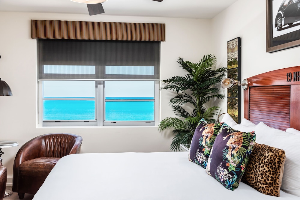 National Hotel An Adult Only Oceanfront Resort - photo 18
