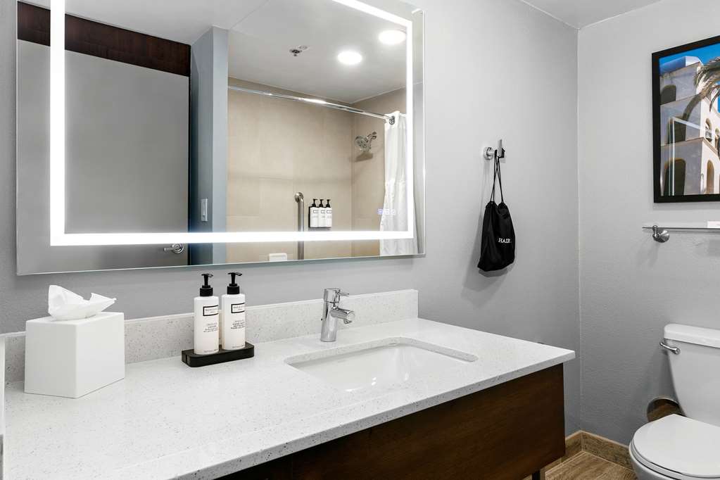 Wyndham San Diego Bayside - photo 23