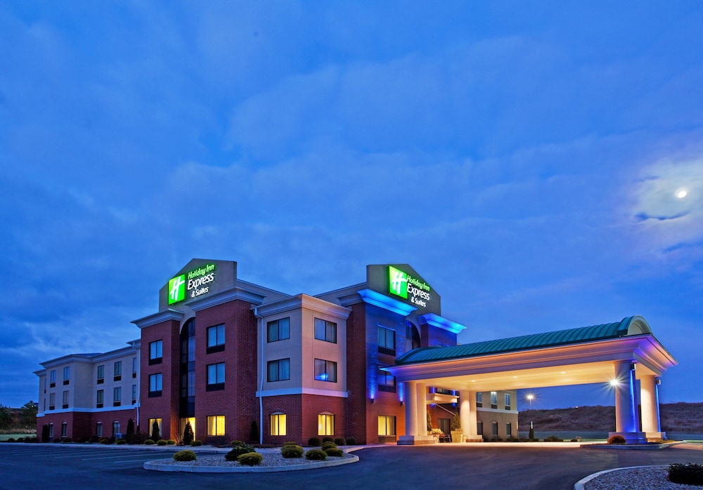 Holiday Inn Express Hotel & Suites Franklin Oil City by IHG - photo 37