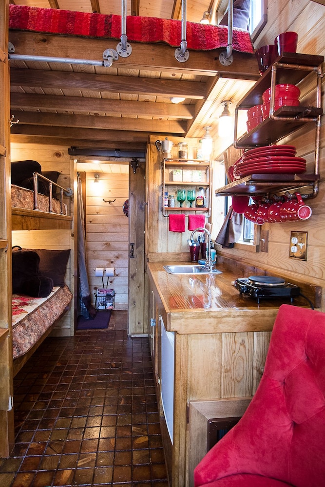 Caravan The Tiny House Hotel - photo 7