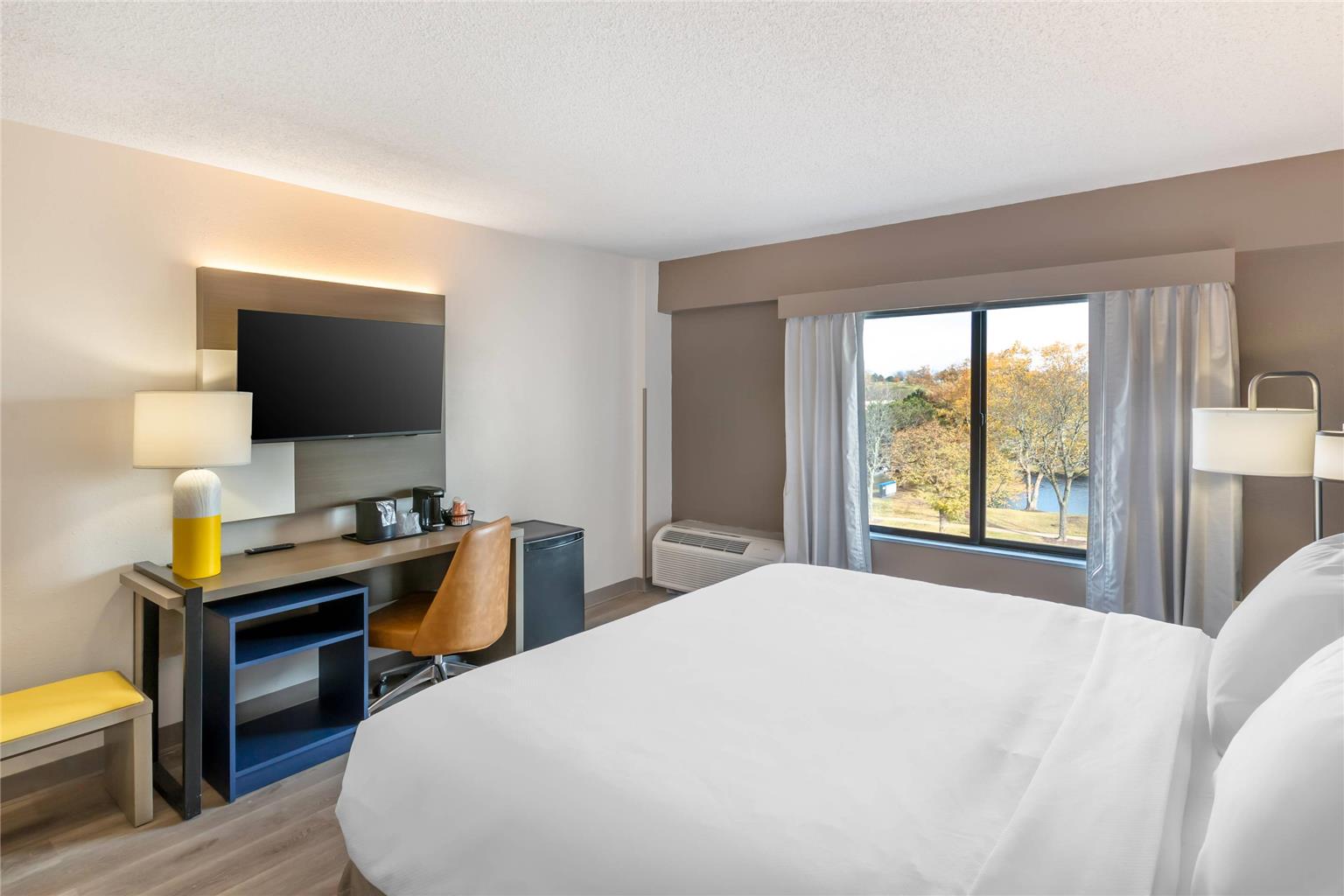 Comfort Inn & Suites Arlington Heights Buffalo Grove - photo 12