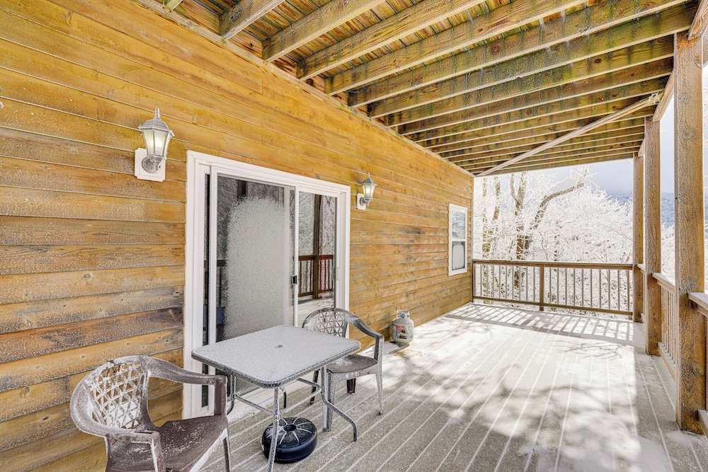 2 Mi to Ski Resort: Beech Mtn Home w Fire Pit - photo 29