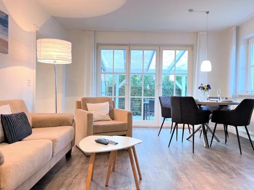 Apartmenthaus am Nordseestrand Whg 5 An der Rennweide 1B 78qm — 4-Star Luxury Hotel in Varel, Germany