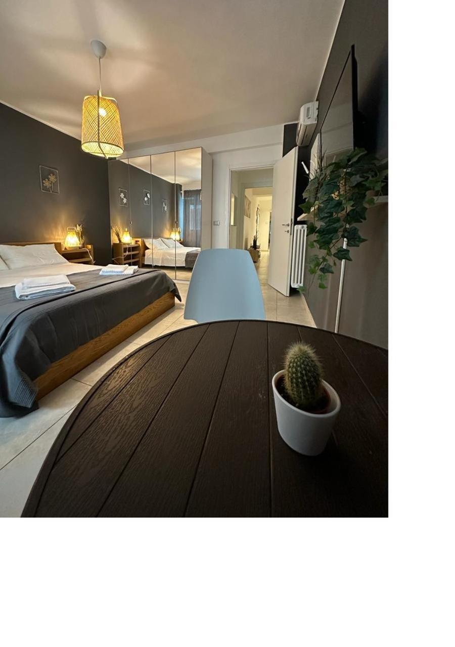 Stazione Centrale Bari Deep House — 4-Star Luxury Hotel in Bari, Italy