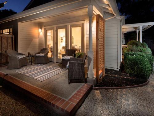 Janes Cottage The Perfect Wine County Retreat Includes Wine Tasting Passport — 4-Star Luxury Hotel in Sonoma, United States
