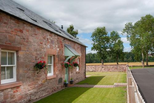 Dryburgh Steading One — 4-Star Luxury Hotel in Saint Boswells, United Kingdom