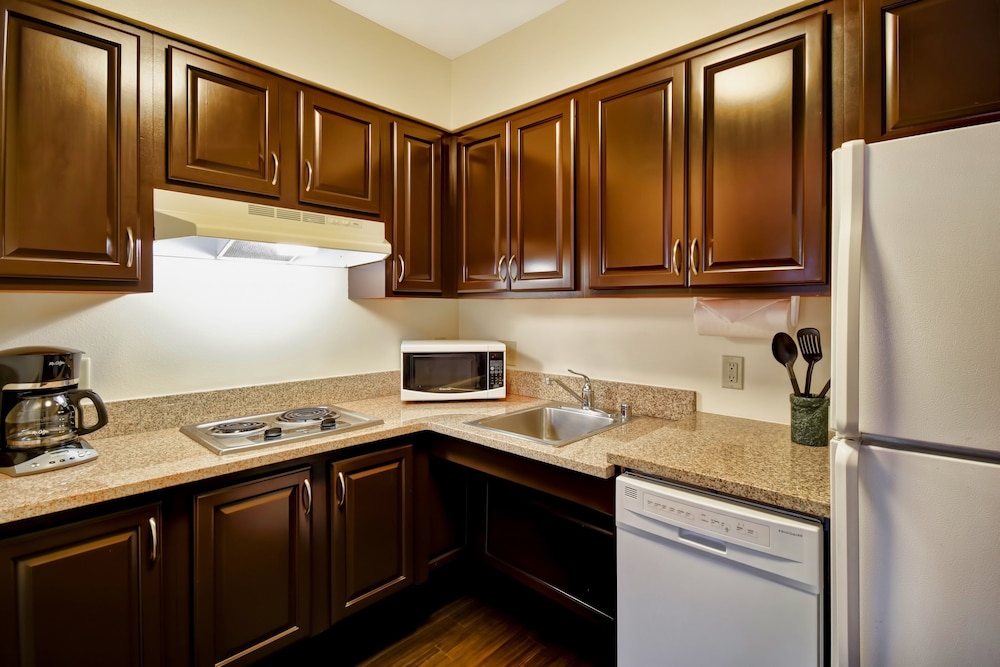Staybridge Suites Middleton Madison West by IHG - photo 27