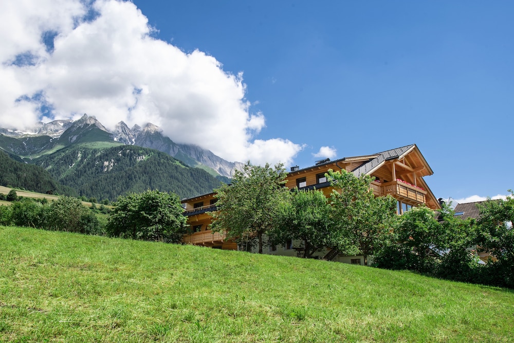 Binter Apartments — 4-Star Luxury Hotel in Virgen, Austria