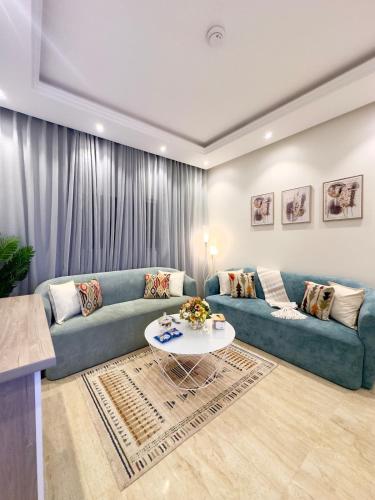 Sunset Suite in AlMalqa district — 4-Star Luxury Hotel in Riyadh, Saudi Arabia