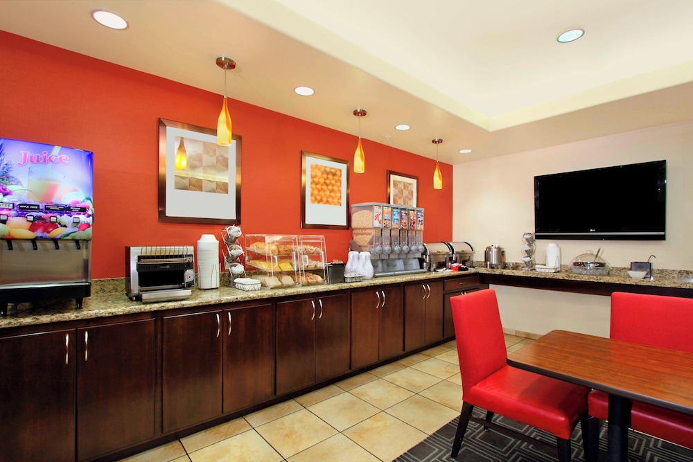 TownePlace Suites by Marriott St. George - photo 20