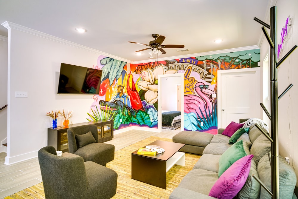 Midcity Mural House in Baton Rouge: 3 Mi to Lsu - featured photo