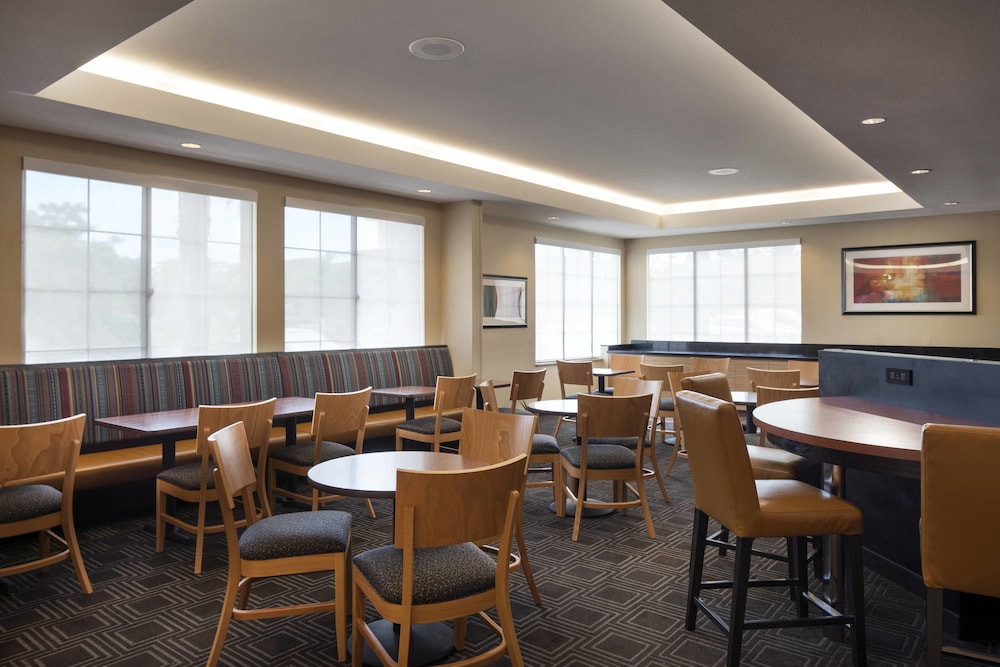 TownePlace Suites by Marriott San Diego Vista - photo 20