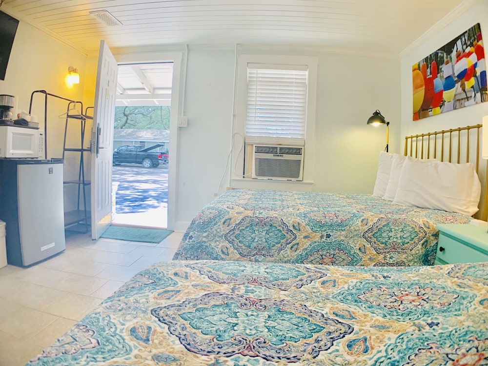 The Inn at River Oaks - photo 11