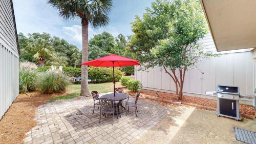 627 Queens Grant - photo 3
