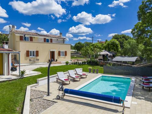 Villa Fuma by Interhome — 4-Star Luxury Hotel in Bale, Croatia