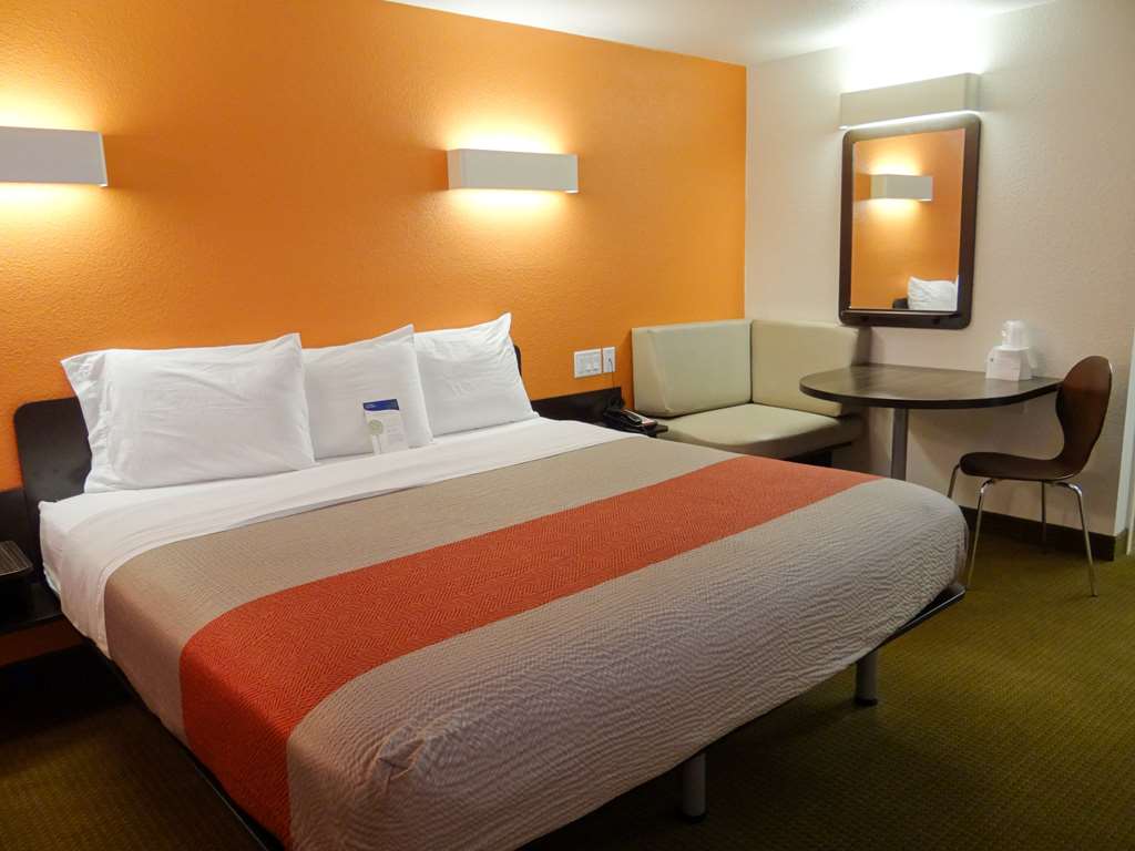 Motel 6 Erie PA - photo 8