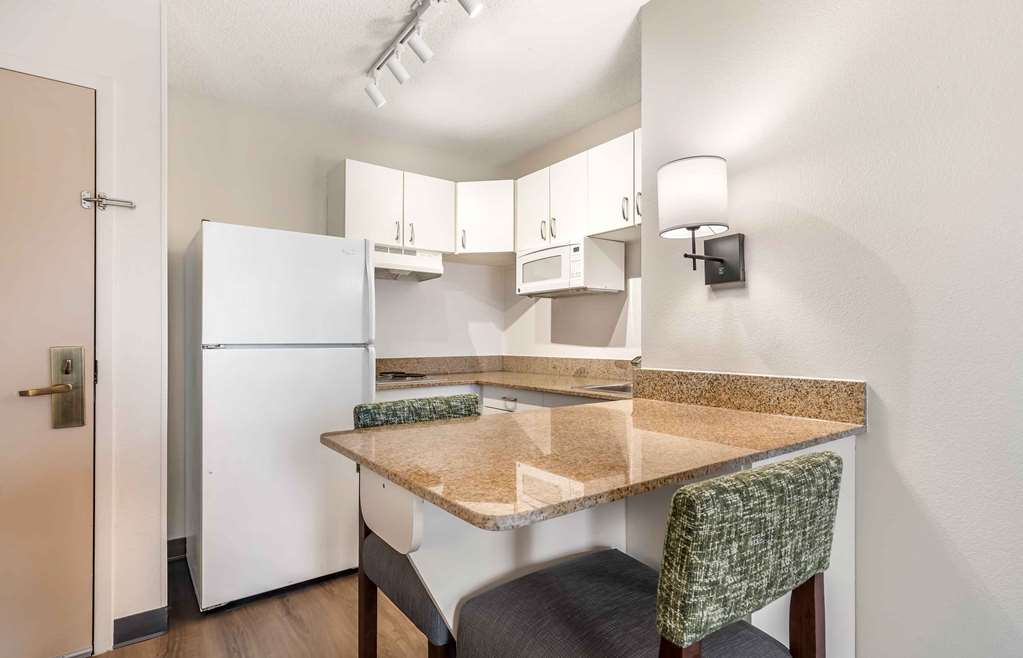 Extended Stay America Suites DC Alexandria Eisenhower Ave - photo 40