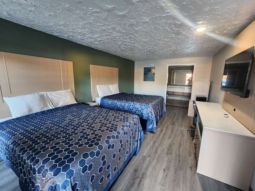 Americas Best Value Inn Longview - photo 8
