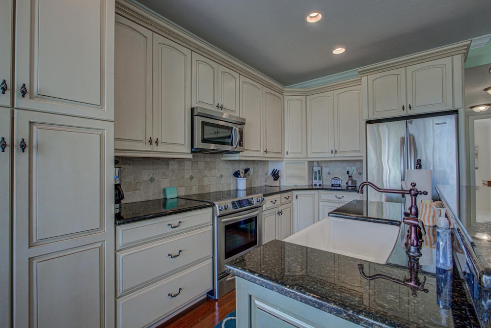 Anna Maria Island Beach Palace - photo 27