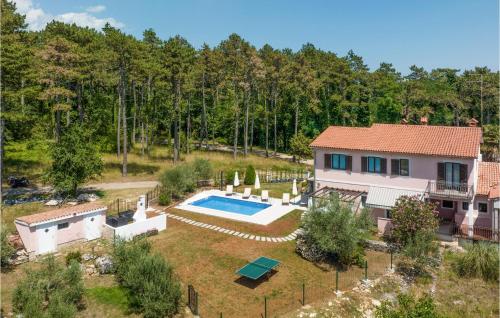 Stunning Apartment In Labin With Wifi — 4-Star Luxury Hotel in Labin, Croatia