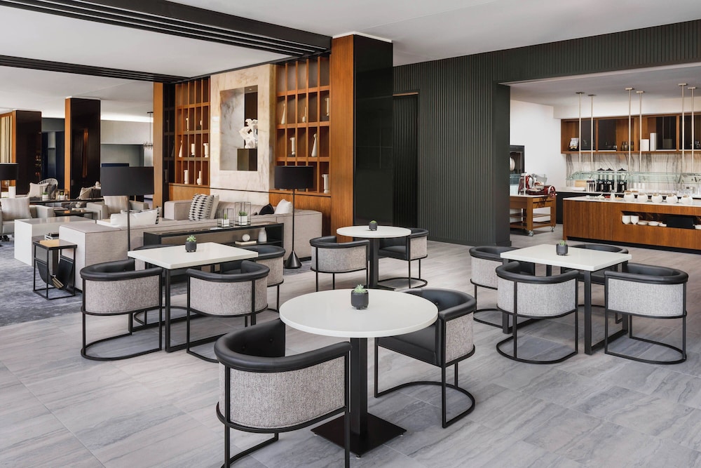 Ac Hotel By Marriott Scottsdale North - photo 15