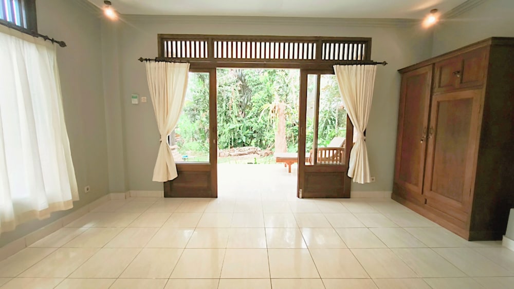 Indraprasta Guest House Ubud — 4-Star Luxury Hotel in Ubud, Indonesia