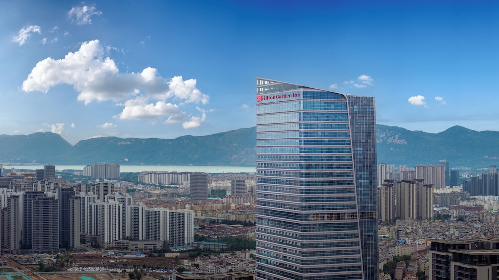 Hilton Garden Inn Kunming Wujiaba — 4-Star Luxury Hotel in Kunming, People's Republic of China